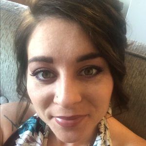 Meet your Posher, Tiffany